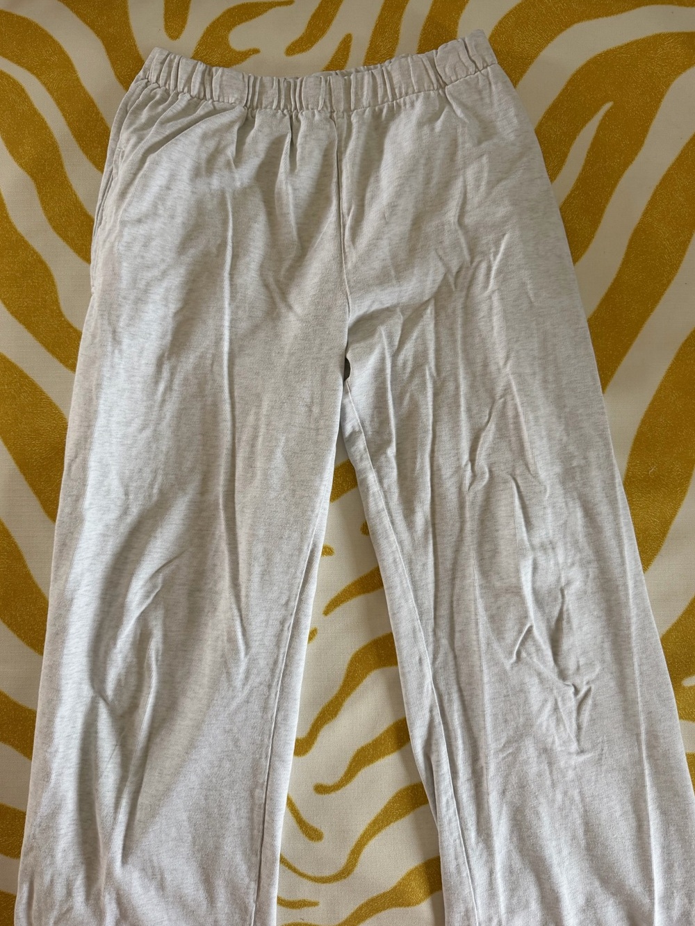 Brandy Melville Light Gray Lounge Pants - Comfortable Everyday Bottoms